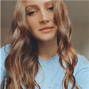 Sono Virginia, ho 20 anni e studio Psicologia all'università. Offro aiuto nello studio e nell'organizzazione di esso. Le materie di cui potrei occuparmi sono quelle umanistiche, soprattutto italiano. Offro anche assistenza allo studio e allo svolgimento d